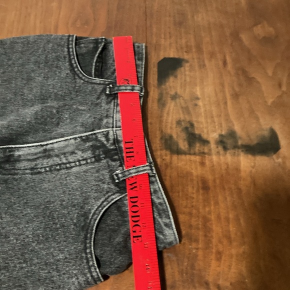 80’s vtg high waist Guess? Jeans black stonewash 28 - Picture 11 of 14
